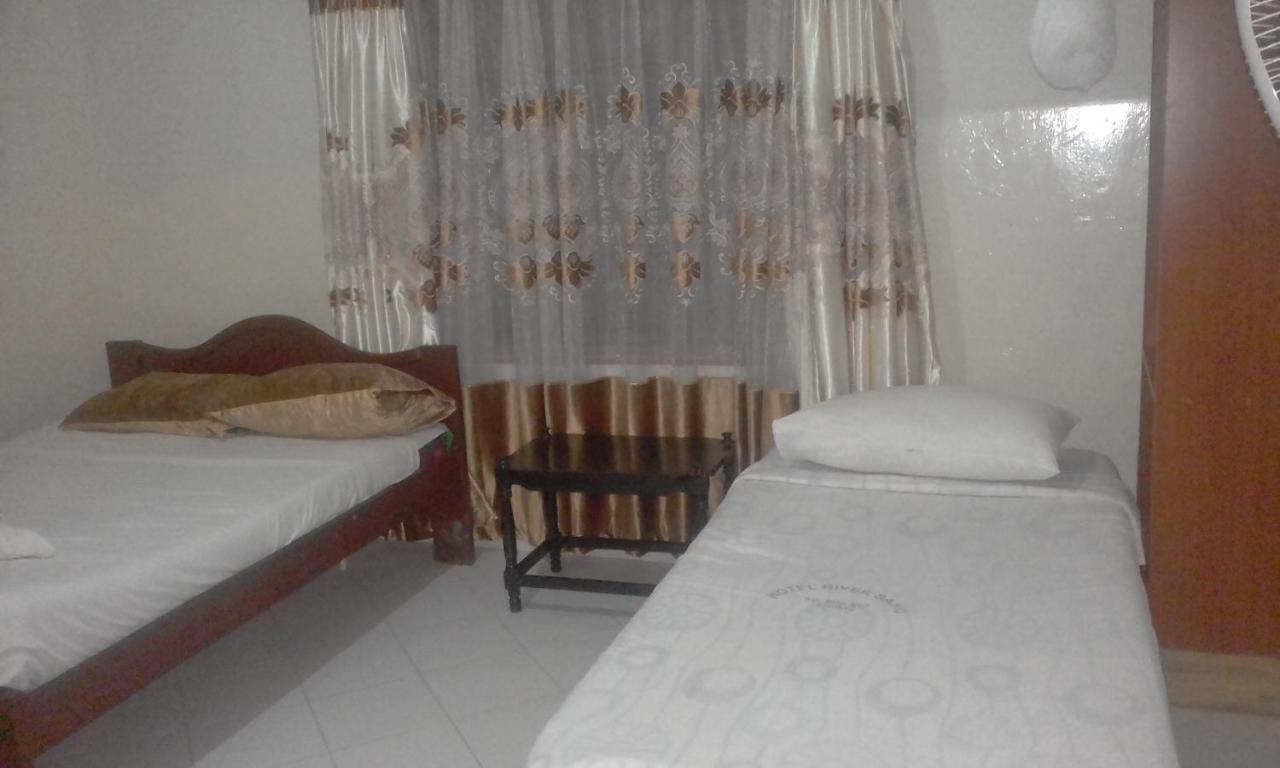 Mountain View Self Catering Guesthouse & Hostel Kisumu Esterno foto