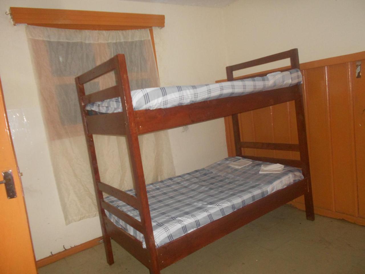 Mountain View Self Catering Guesthouse & Hostel Kisumu Esterno foto